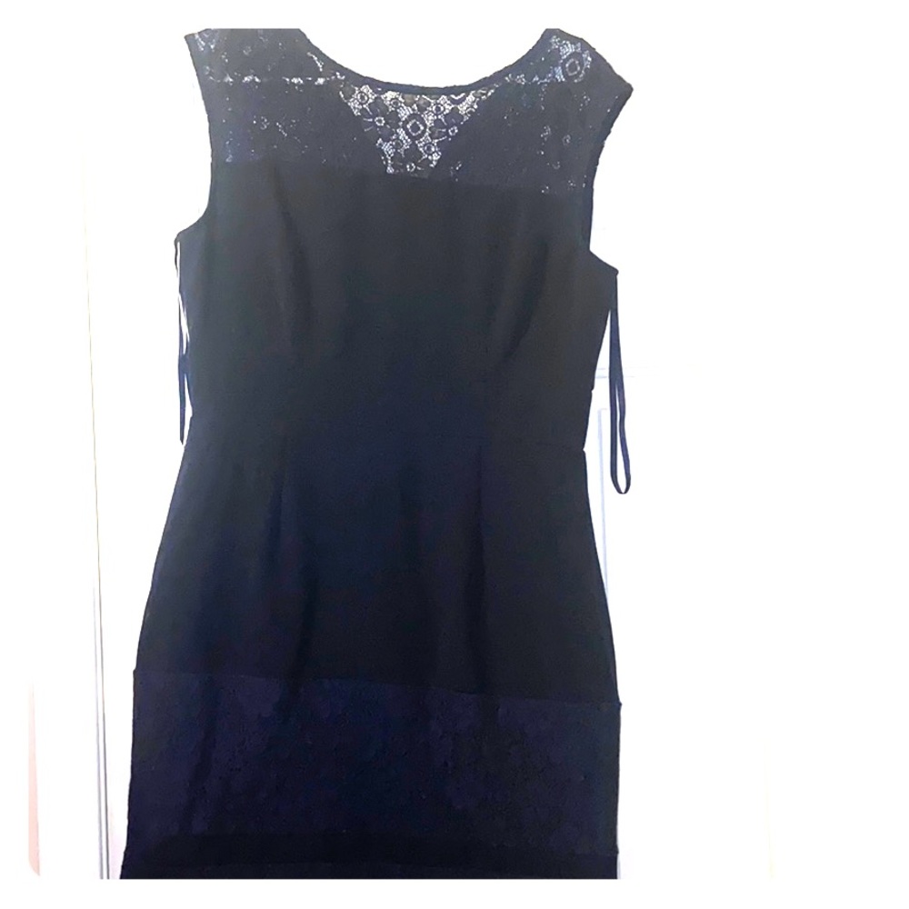 Navy Blue sleeveless dress.